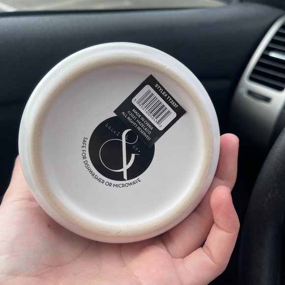 (ON HOLD!) TREAT PEOPLE WITH KINDNESS MUG! - Picture 4 of 4